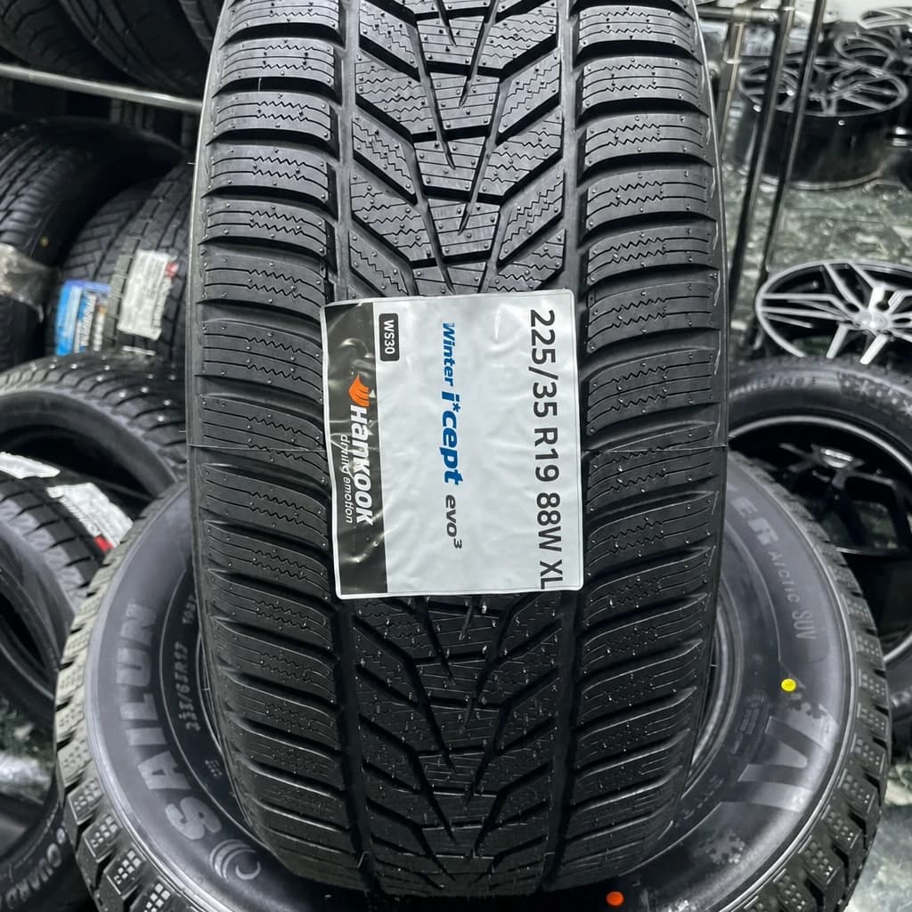 Hankook W330 i cept Evo3 225/35 R19 88W XL