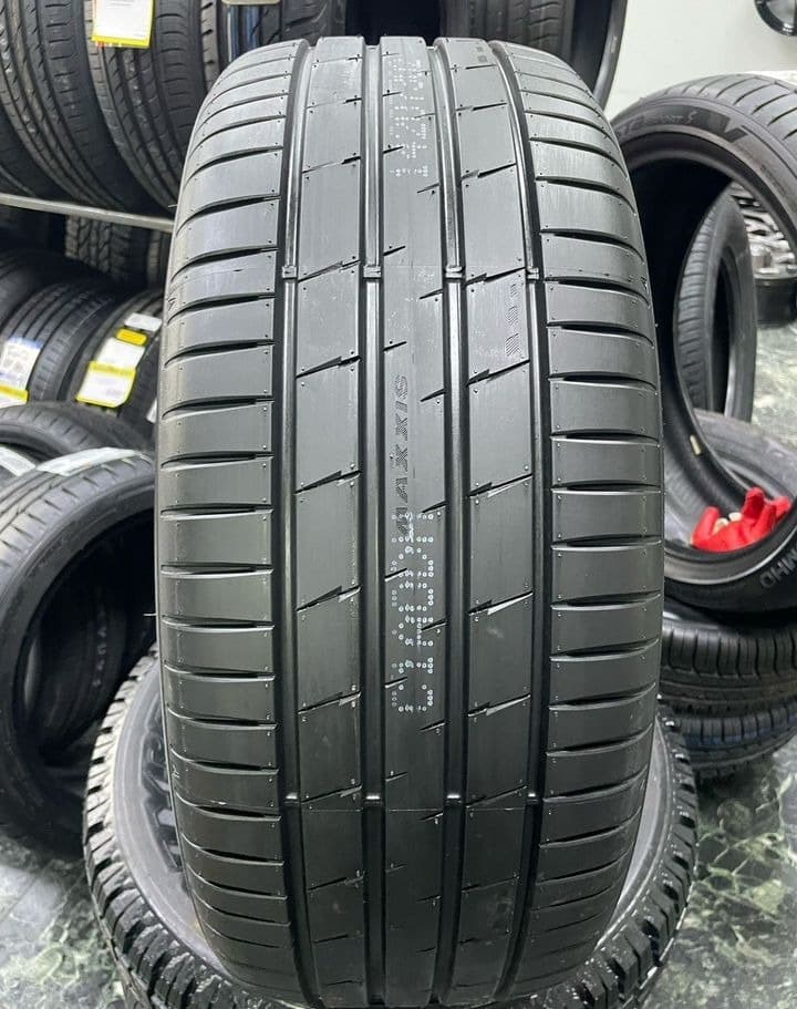 Maxxis Victra Sport VS6 SUV 285/45 R21 113Y