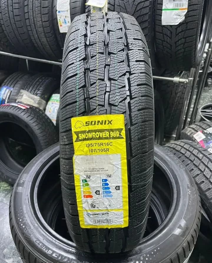 Sonix Snowrover 989 195/75 R16C 107R