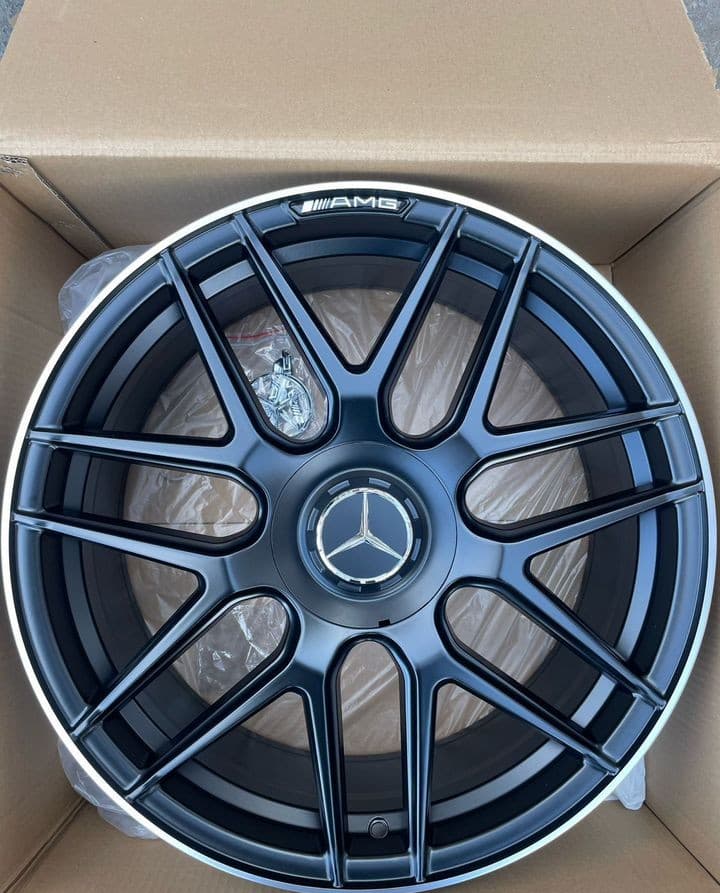 Литые диски FR Replica MR747 8.5×R19 5×112
