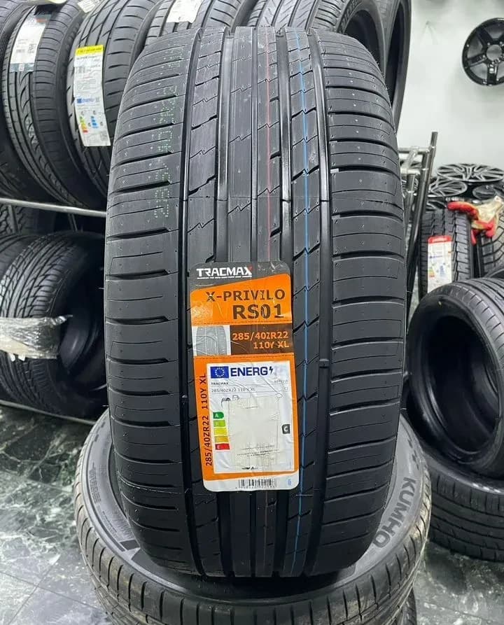 Tracmax X-Privilo RS01+ 285/40 R22 110Y XL