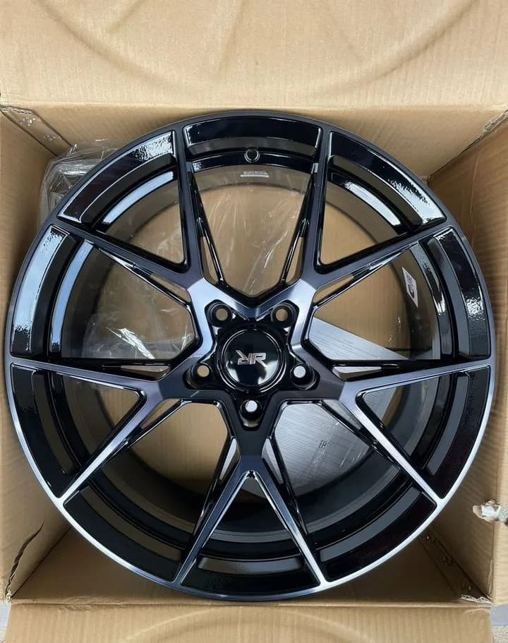 Литые диски Race Ready CSSYA5636 9×R20 5×130