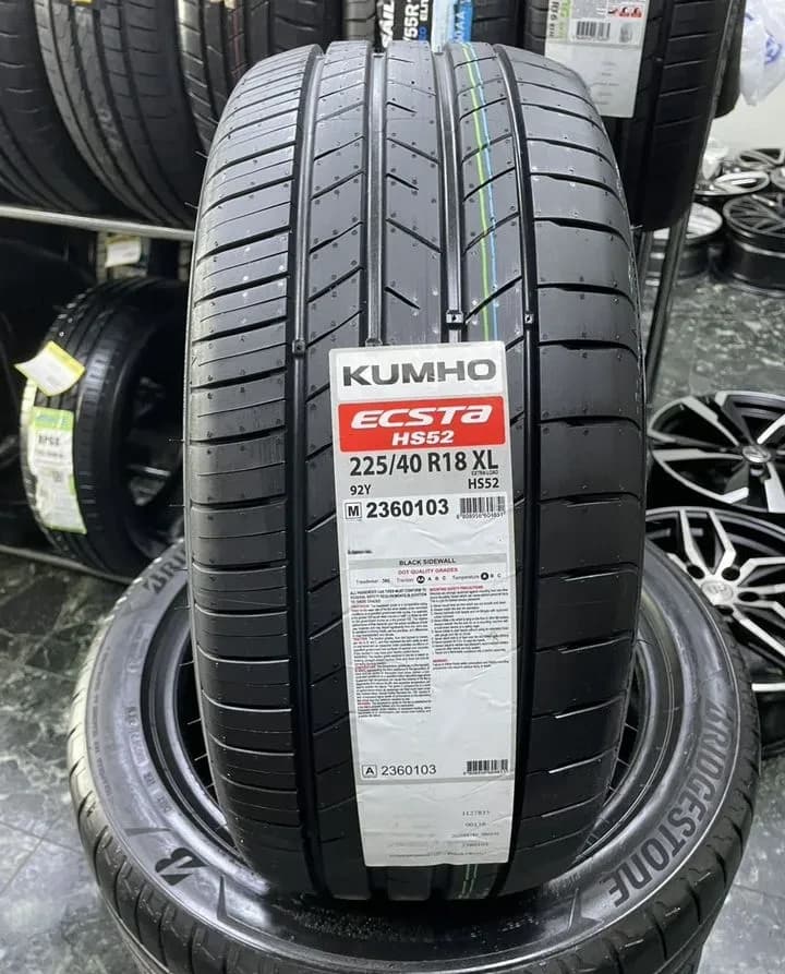 Kumho Ecsta HS52 225/40 R18 92Y XL