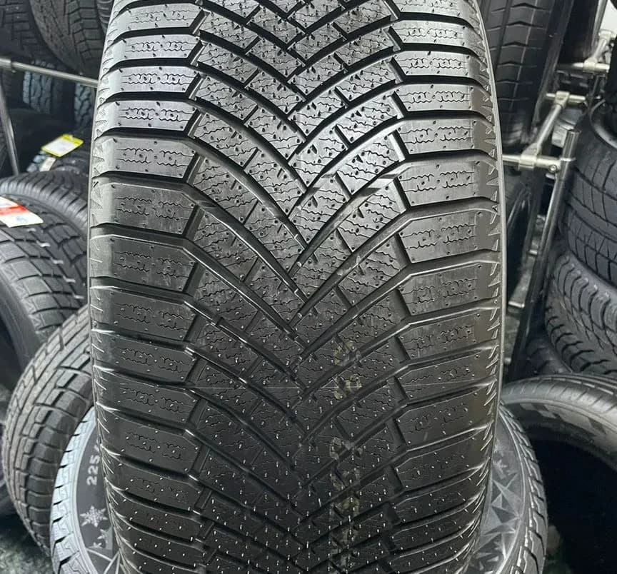 Yokohama BluEarth Winter V906 275/50 R20 113V