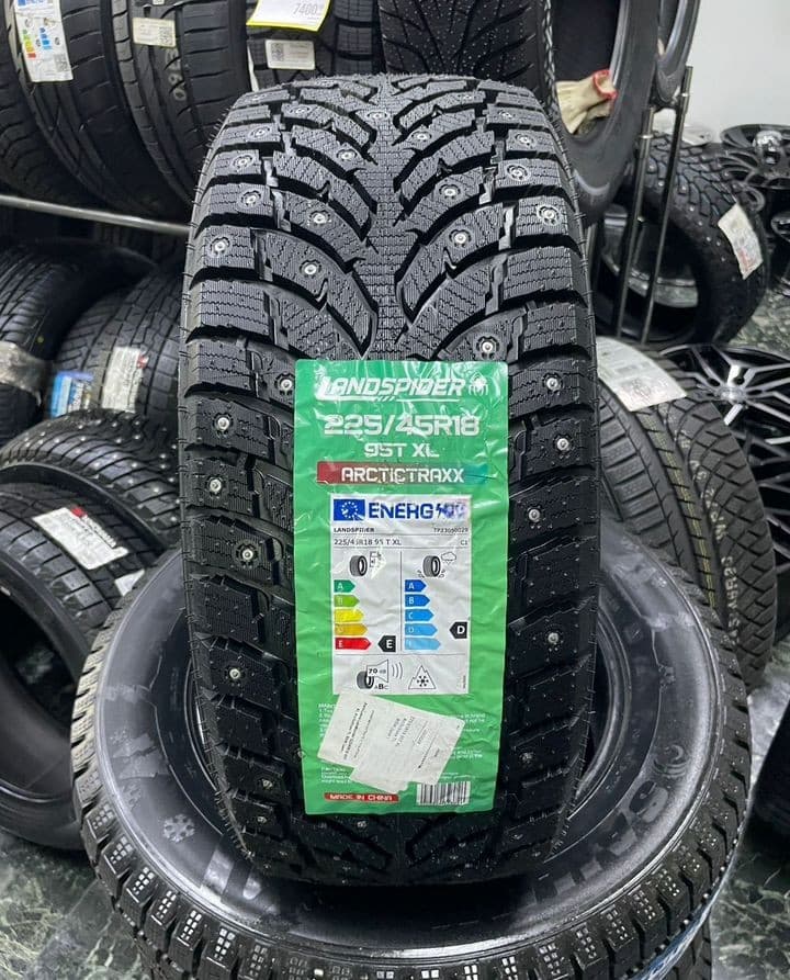 Landspider Arctictraxx 225/45 R18 95T XL