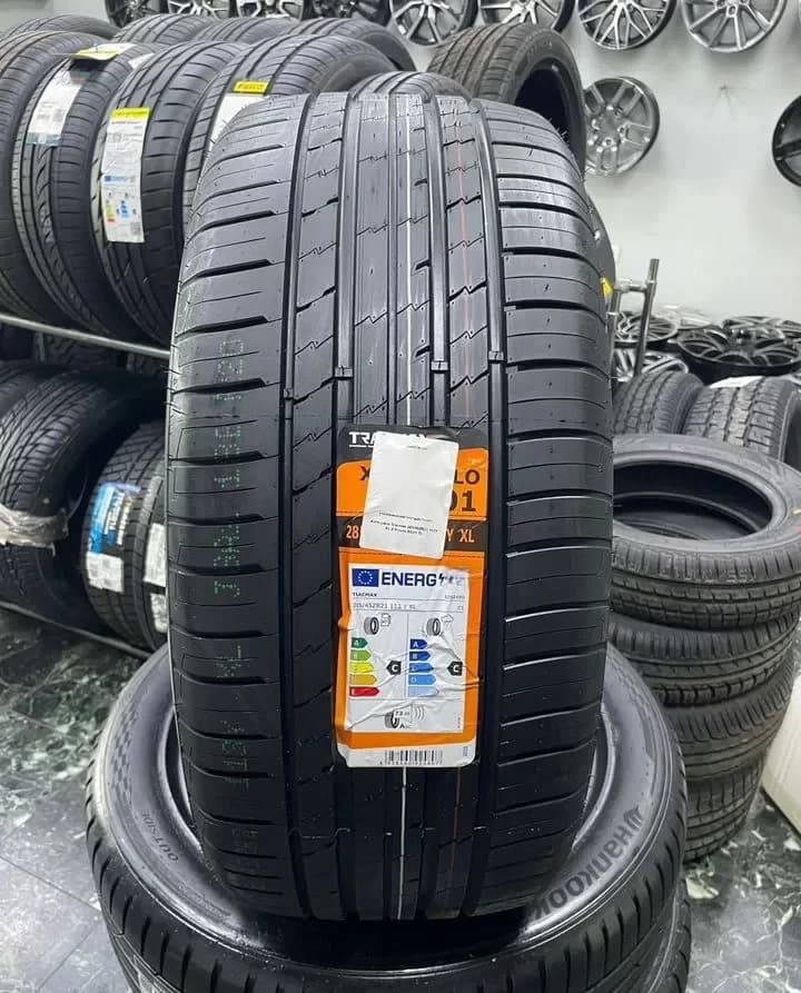 Tracmax X-Privilo RS01+ 285/45 R21 113Y XL