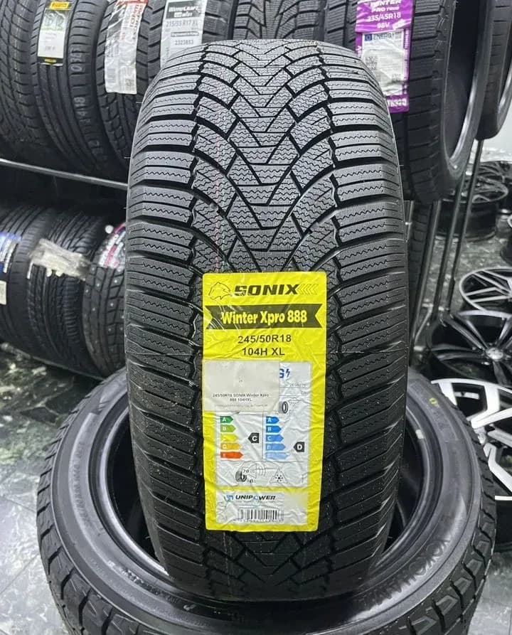 Sonix WinterXPro 888 245/50 R18 104H