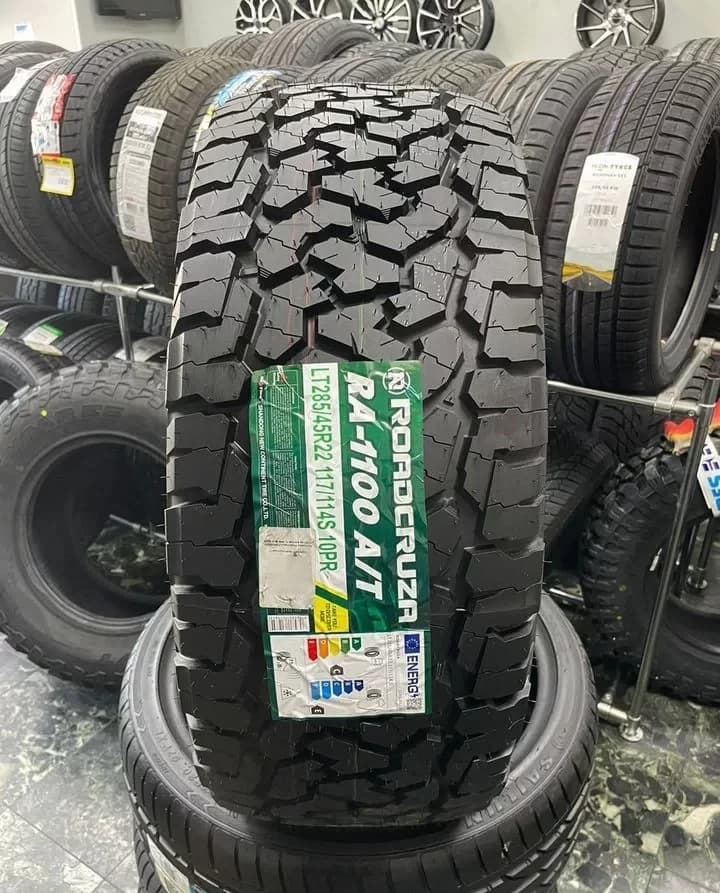 Roadcruza RA1100 A/T 285/45 R22 117S