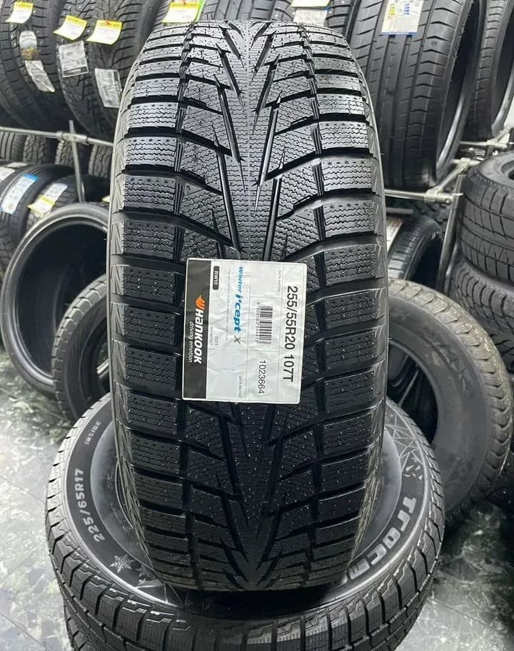Hankook Winter I'Cept X RW10 255/55 R20 107T