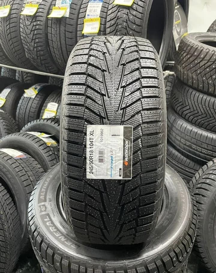 Hankook Winter I'Cept iZ 2 W616 245/50 R18 104T