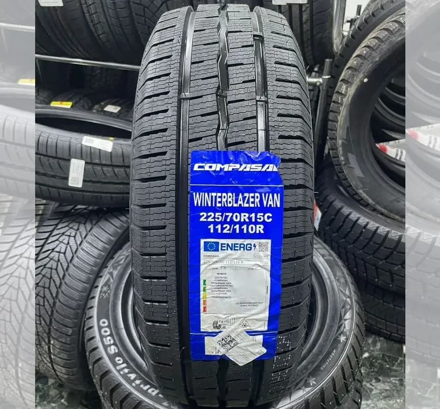 Compasal Winter Blazer VAN 225/70 R15C 112R